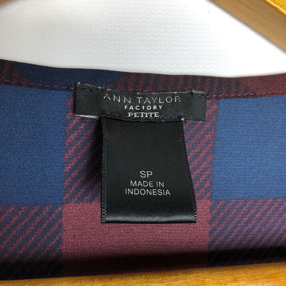 ๐ฒ Ann Taylor Plaid Check Ruffle Button Blouse Top - Picture 4 of 6